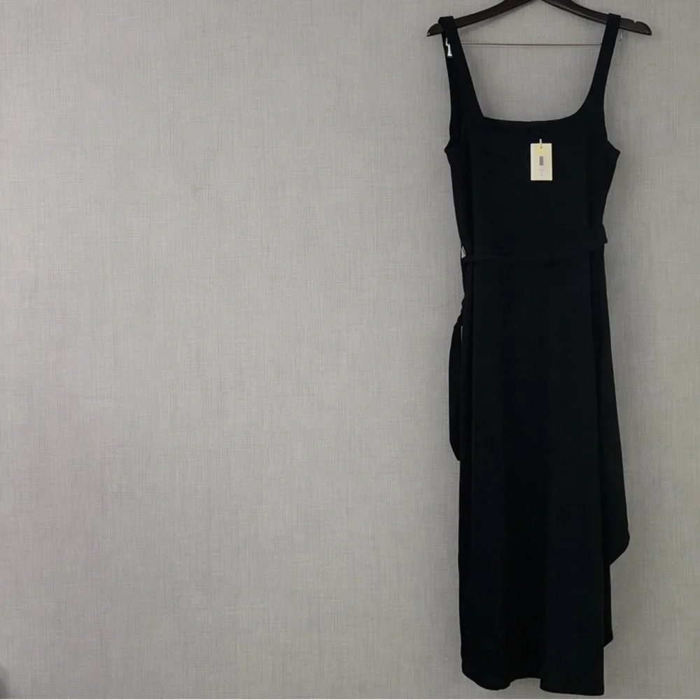 Wilfred Saturn Midi Wrap Dress – Black | Resort Chic - Picture 4 of 8